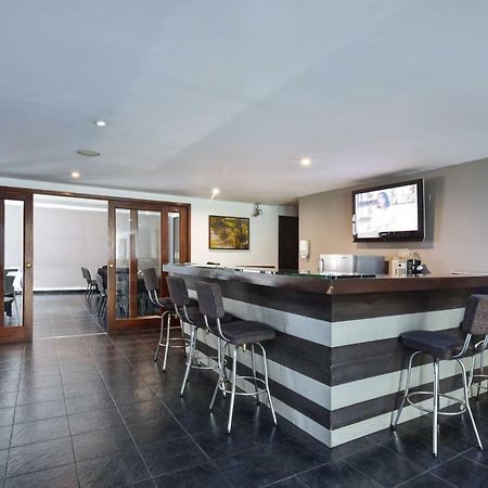 Cyan Suites Poblado By Mde Bnb Medellin Bagian luar foto